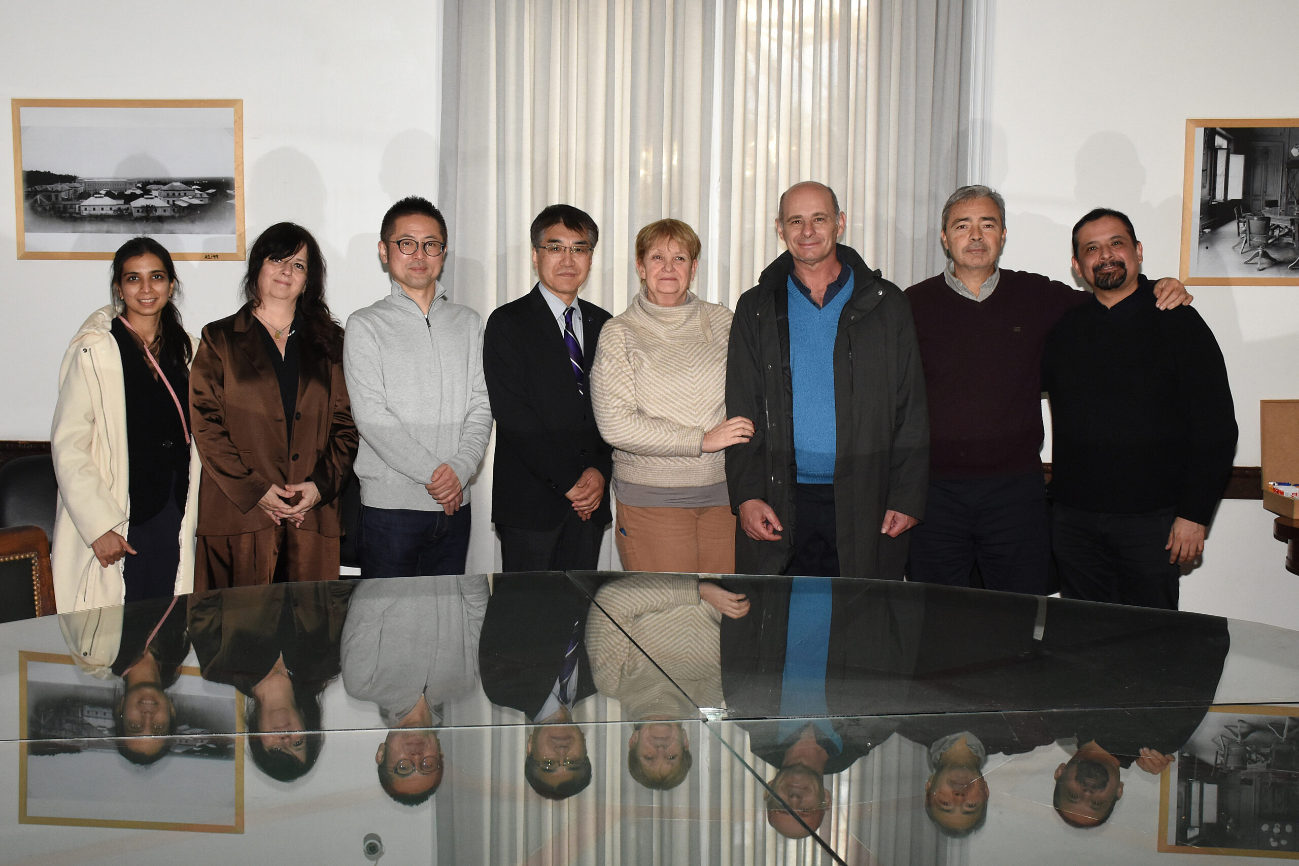 LA DECANA DE LA FACULTAD RECIBIÓ UNA COMITIVA DE ESPECIALISTAS JAPONESES PARA TRABAJAR SOBRE FUTURAS LÍNEAS DE COOPERACIÓN